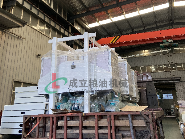 新疆日产30吨玉米蜜桃AV在线播放，厂家发货中